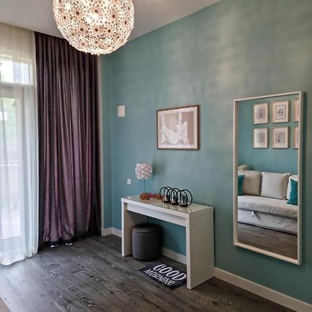 Apartamenti Romantika Lägenhet Jūrkalne Exteriör bild